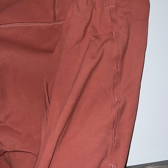 Lululemon InStill High-Rise Tight 25" US W size 4 - Picture 3 of 7